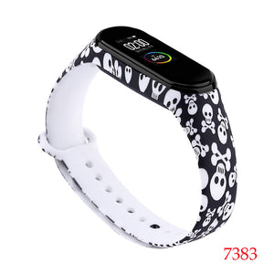 For Xiaomi Mi Band 4 3 Strap Metal buckle silicone wrist strap miband 3 accessories bracelet Miband 4 watchband Avengers Pattern